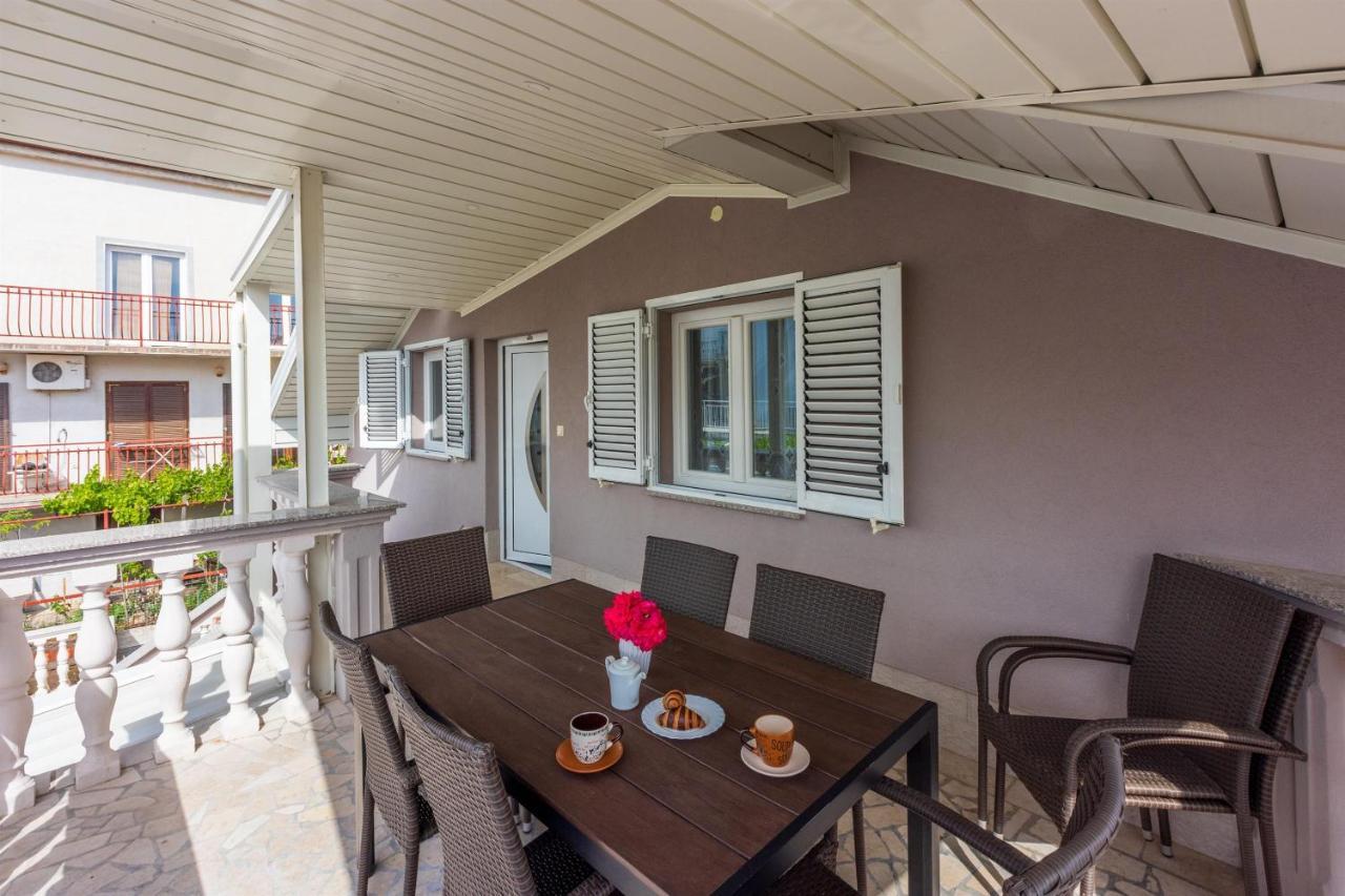 Apartments Mirela Цриквениця Екстер'єр фото