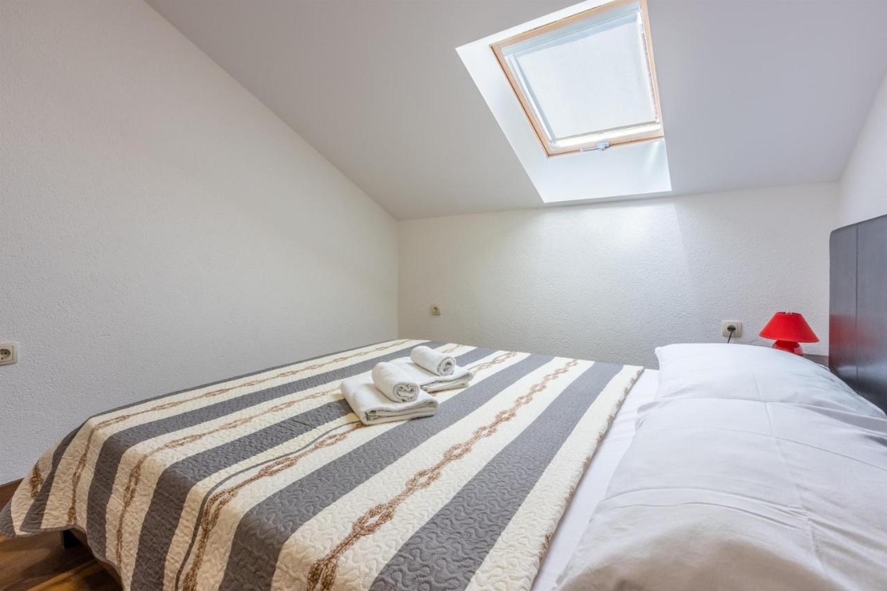 Apartments Mirela Цриквениця Екстер'єр фото