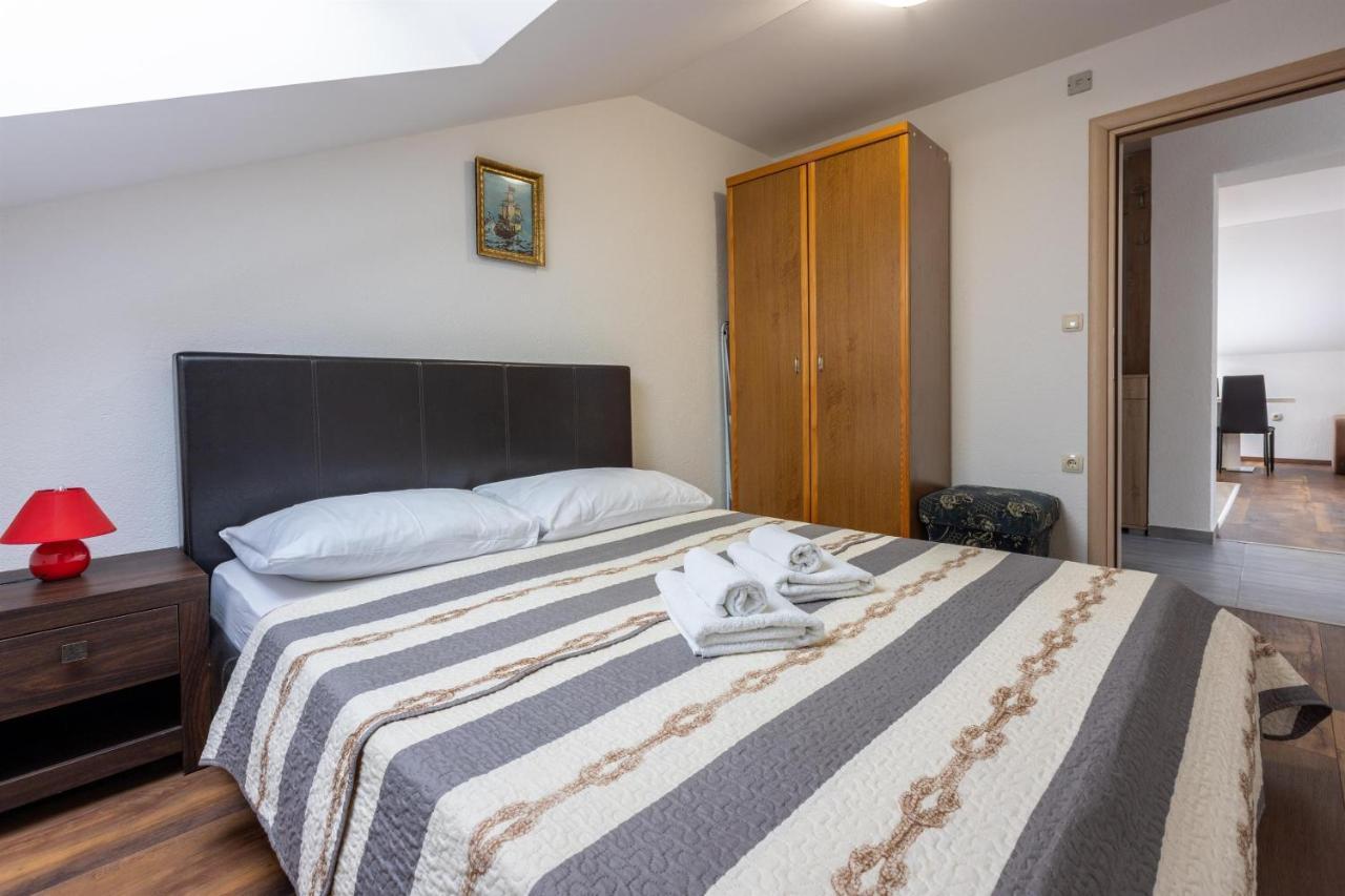 Apartments Mirela Цриквениця Екстер'єр фото