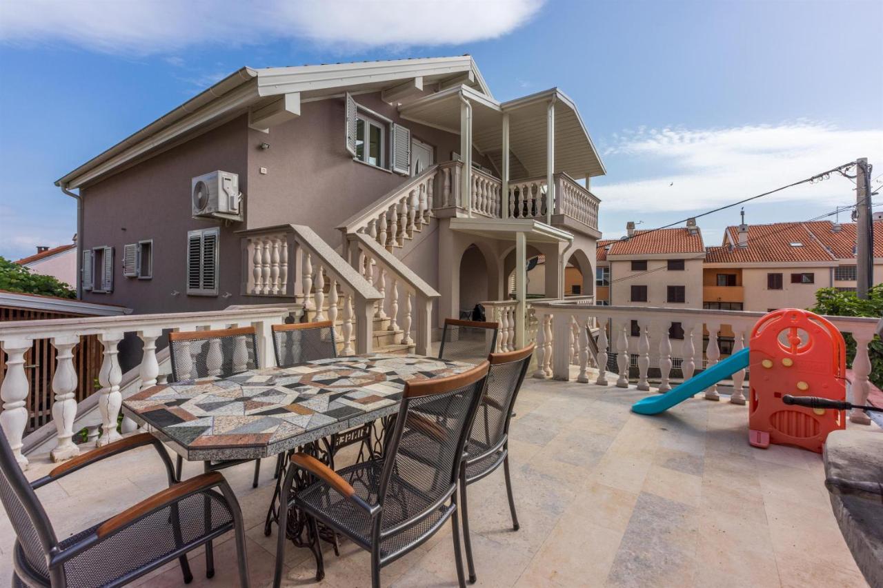 Apartments Mirela Цриквениця Екстер'єр фото