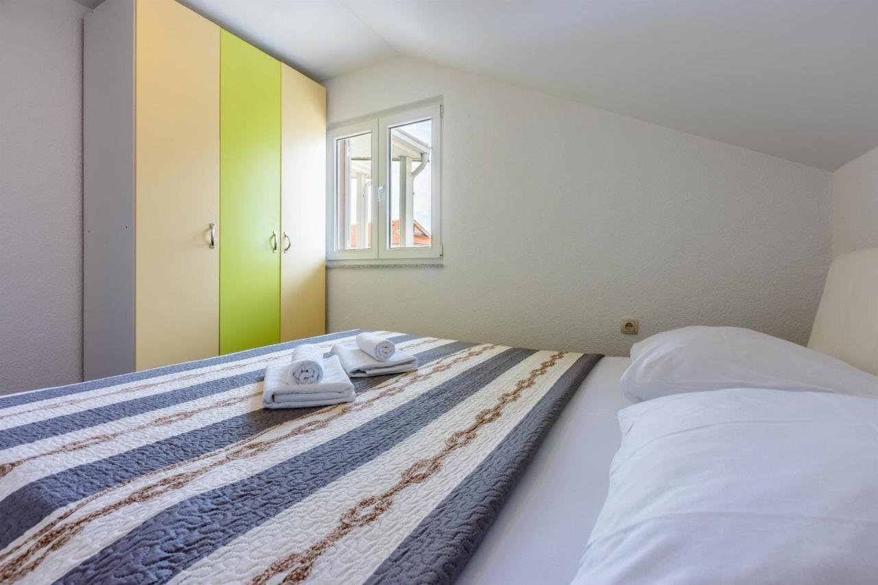 Apartments Mirela Цриквениця Екстер'єр фото
